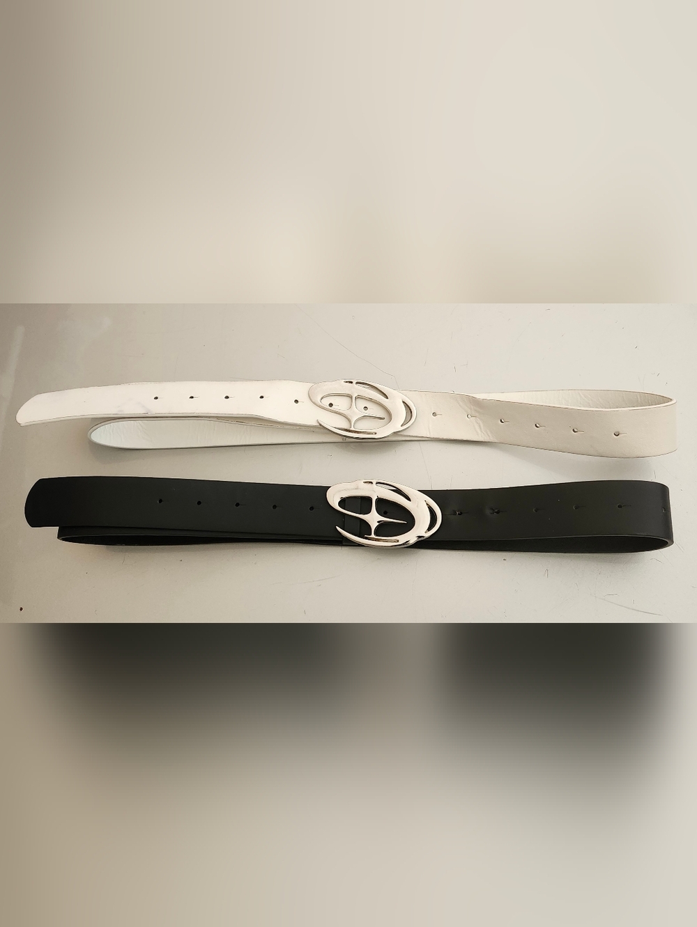 2 Unisex Belts with Oval Buckle - Black and White